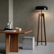 Lampadaire mid century modern en bois massif | AUREN