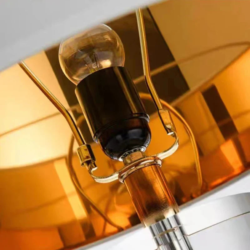 Lampe de table en laiton et verre | CLÉA