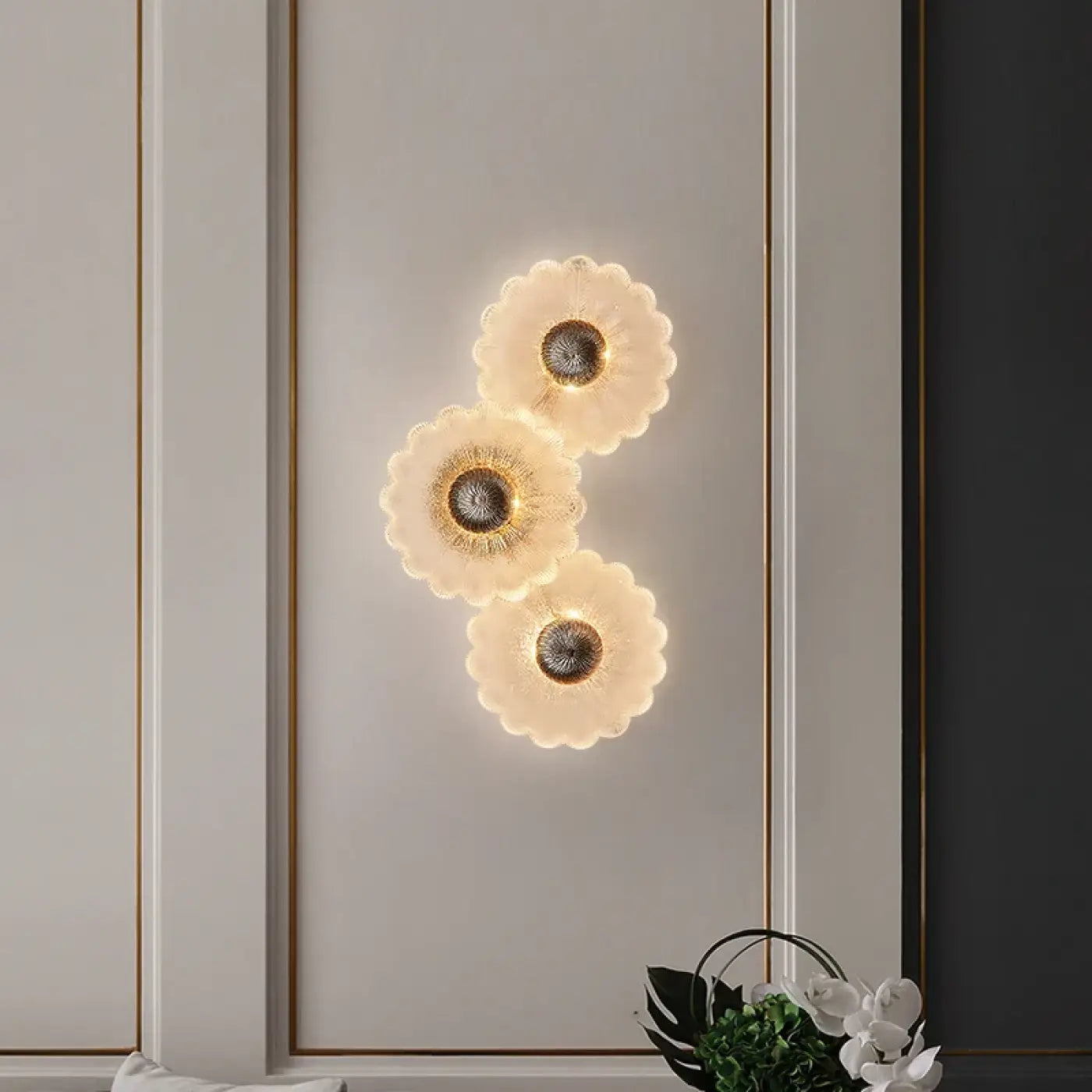 Applique murale Art Déco dorée 5 lumières en verre — vue 1