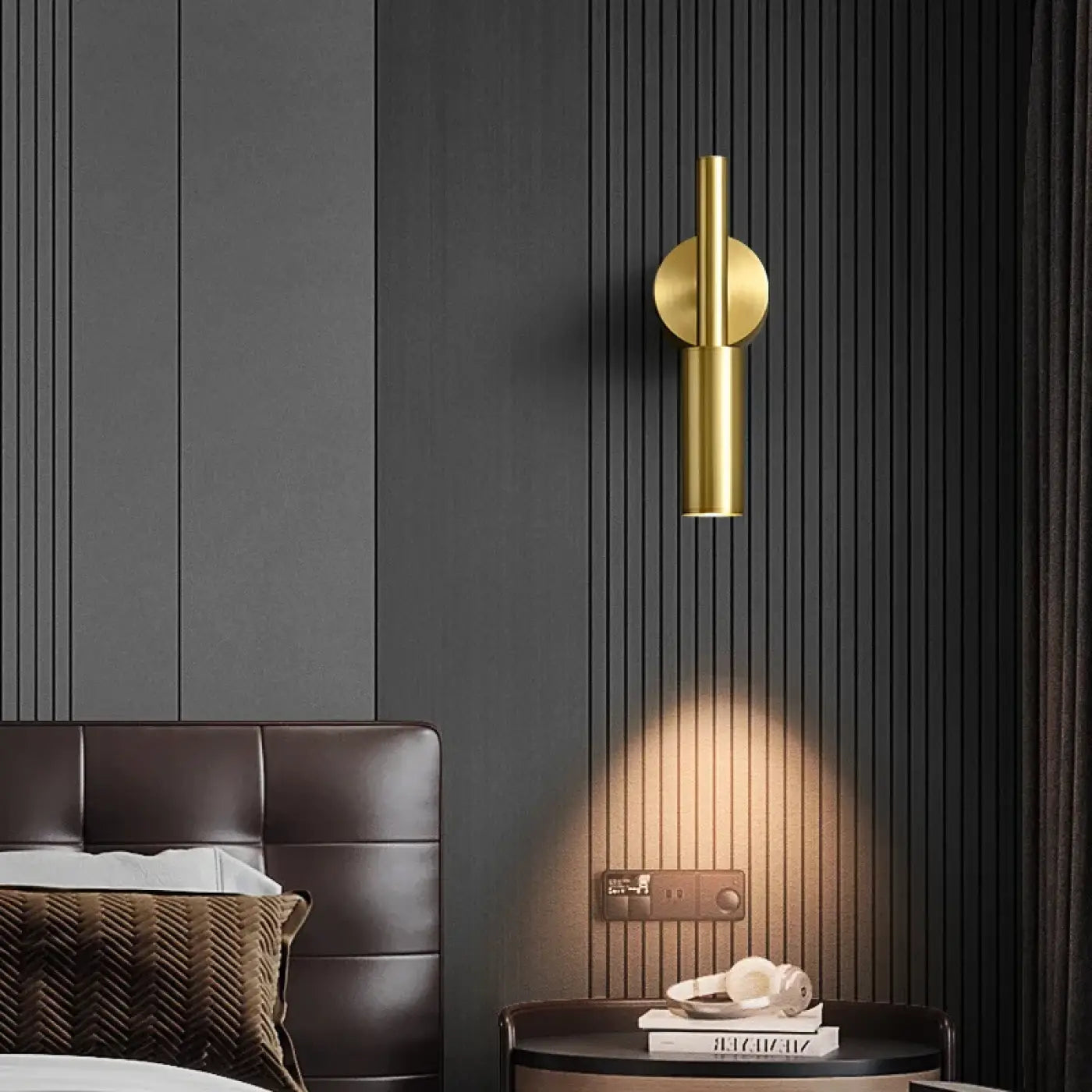 Applique murale art déco en aluminium noir et doré — vue 4