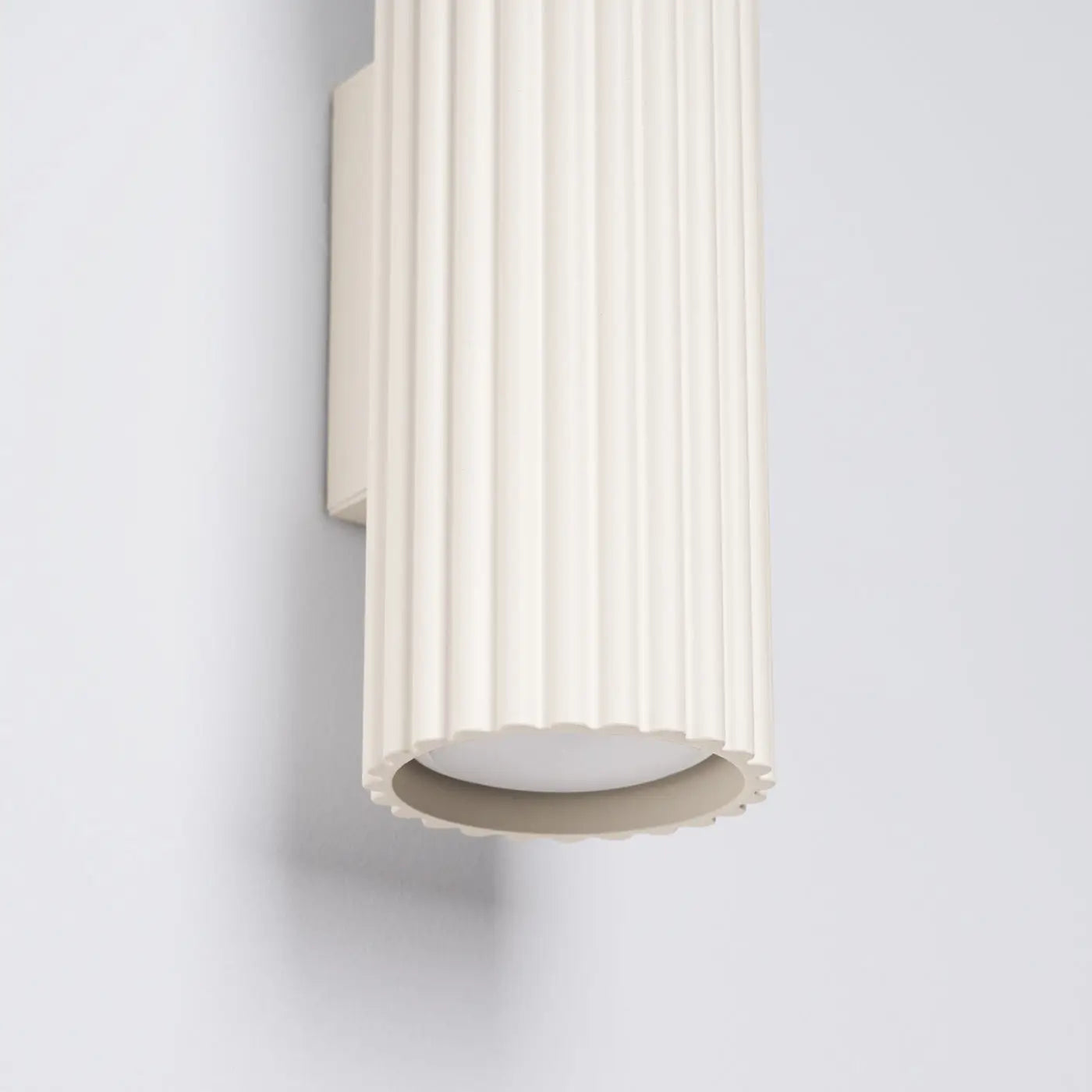 Applique murale beige cannelée en aluminium LED — vue 5