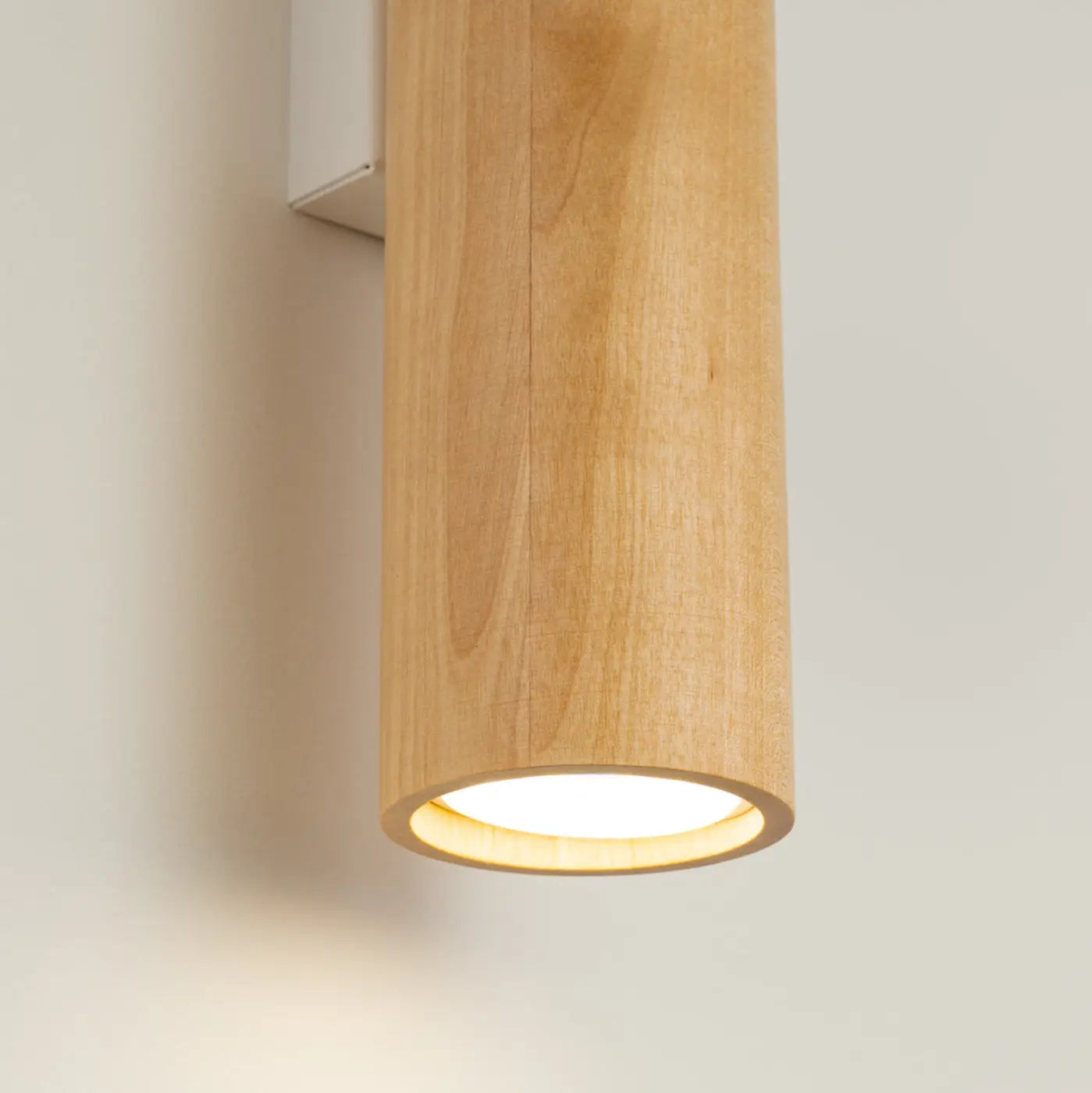 Applique murale cylindrique bois et tissu à 2 lumières — vue 5