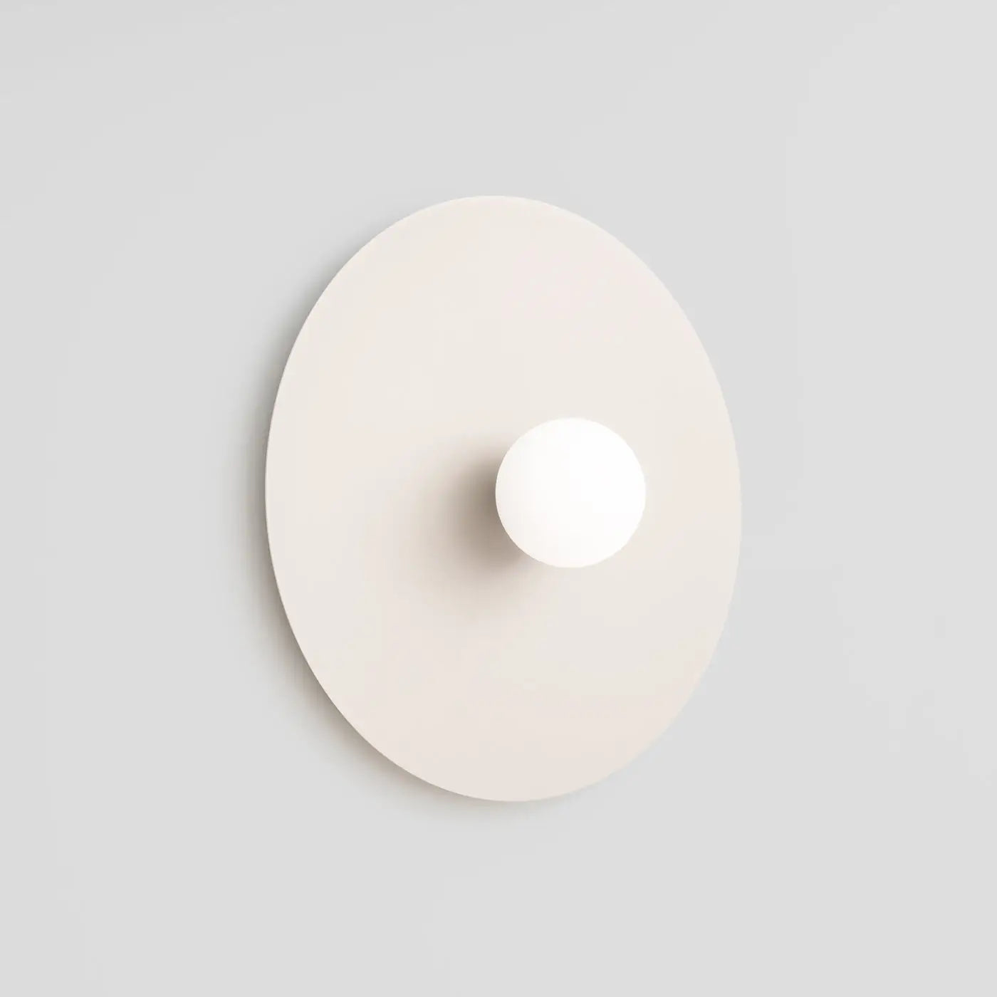 Applique murale disque beige en métal et verre — vue 4