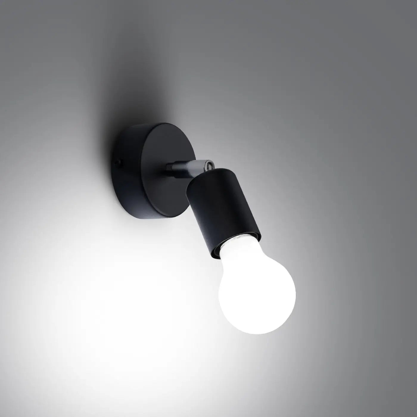 Applique murale en acier noir et verre culot E27 — vue 1