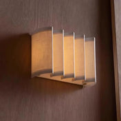 Applique murale en tissu blanc plissé style scandinave — vue 1