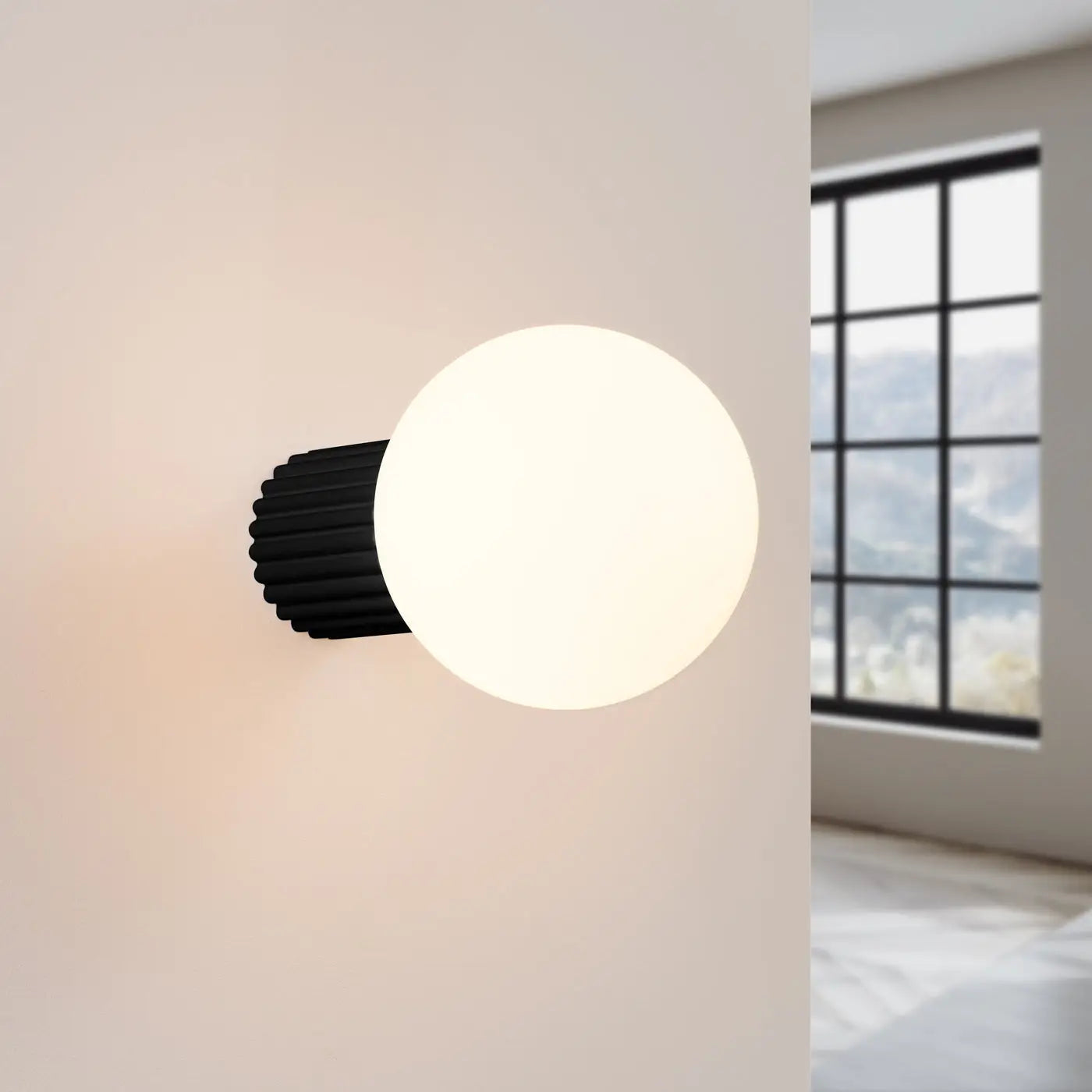 Applique murale globe opalin noir IP44 blanc chaud 3000K — vue 1
