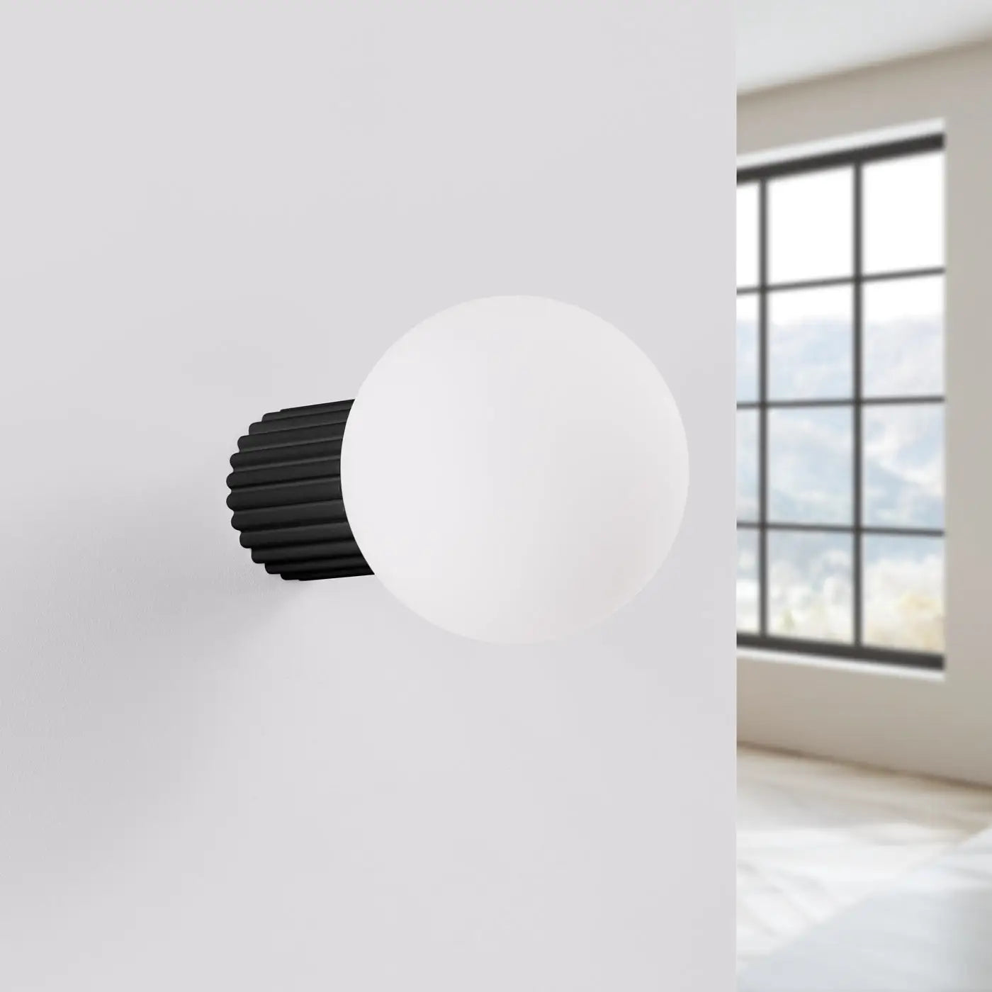 Applique murale globe opalin noir IP44 blanc chaud 3000K — vue 2