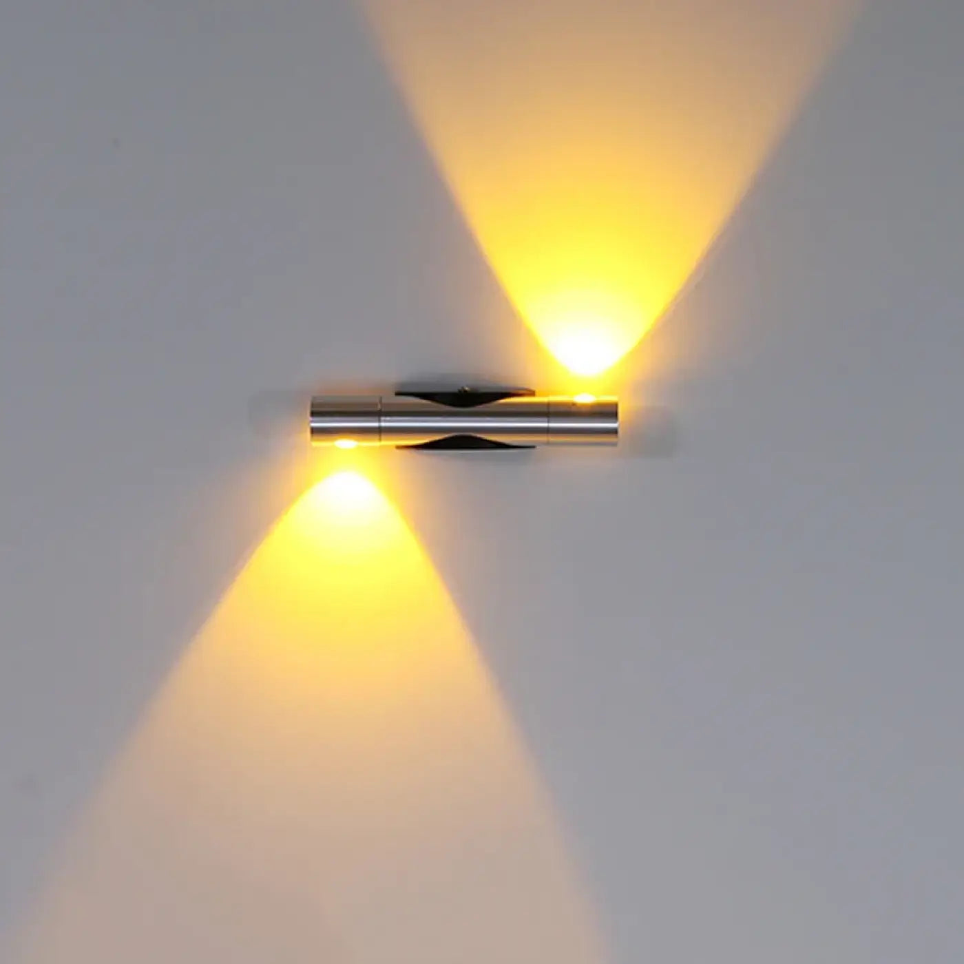 Applique murale LED 2 lumières en aluminium argenté — vue 1