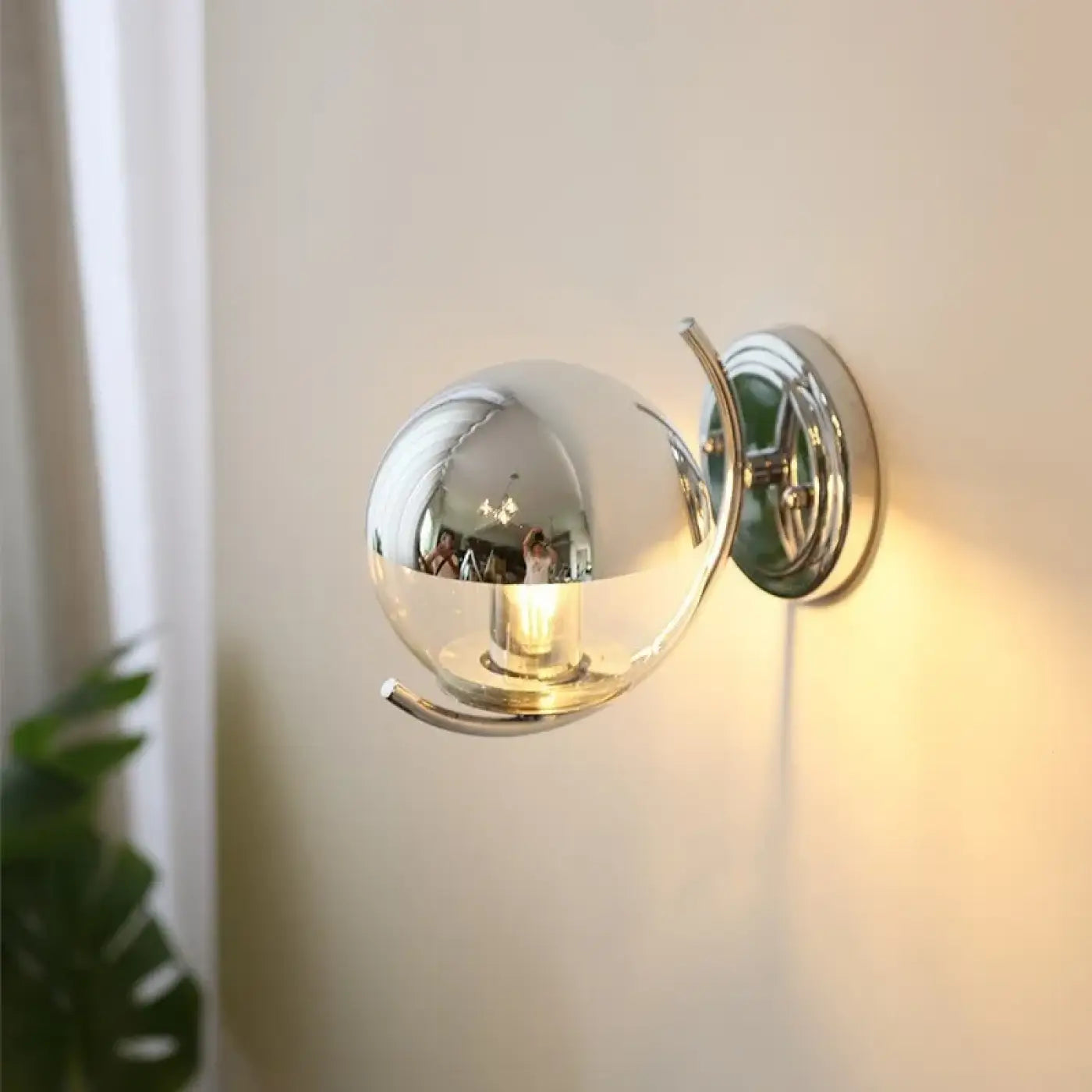 Applique murale LED argentée en verre et métal 12 W — vue 1