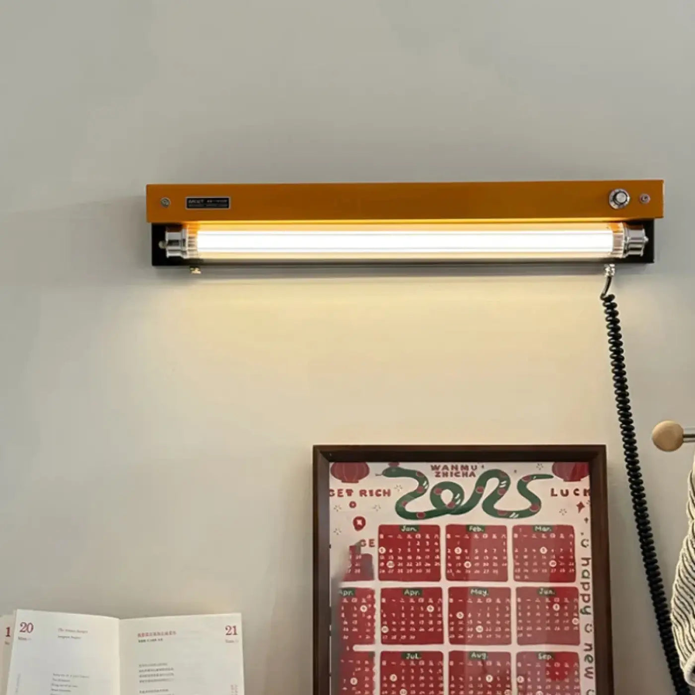 Applique murale LED barre aluminium noir style industriel — vue 1
