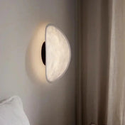 Applique murale LED blanche demi-lune en verre et acrylique — vue 7