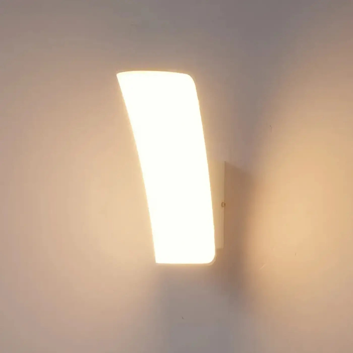 Applique murale LED blanche en aluminium intensité réglable — vue 3