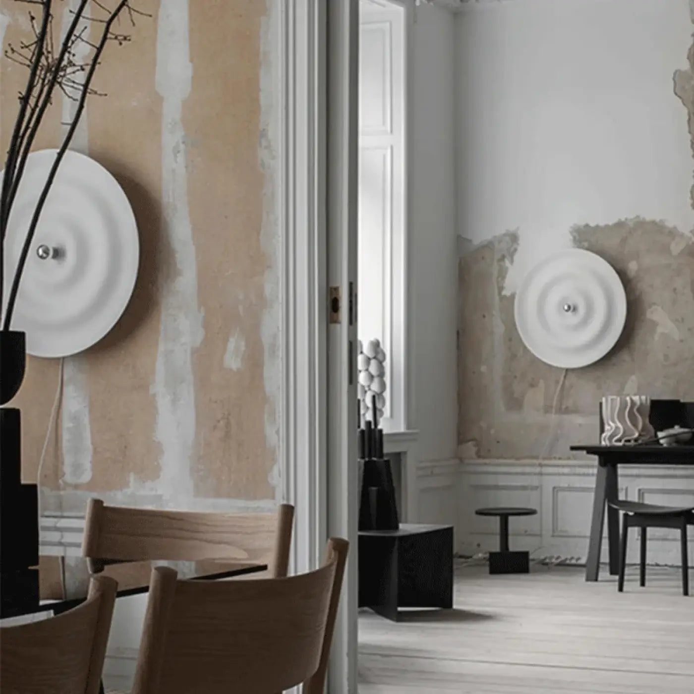 Applique murale LED blanche en aluminium ondulée — vue 6