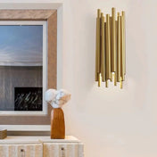 Applique murale LED dorée en métal style art déco — vue 3