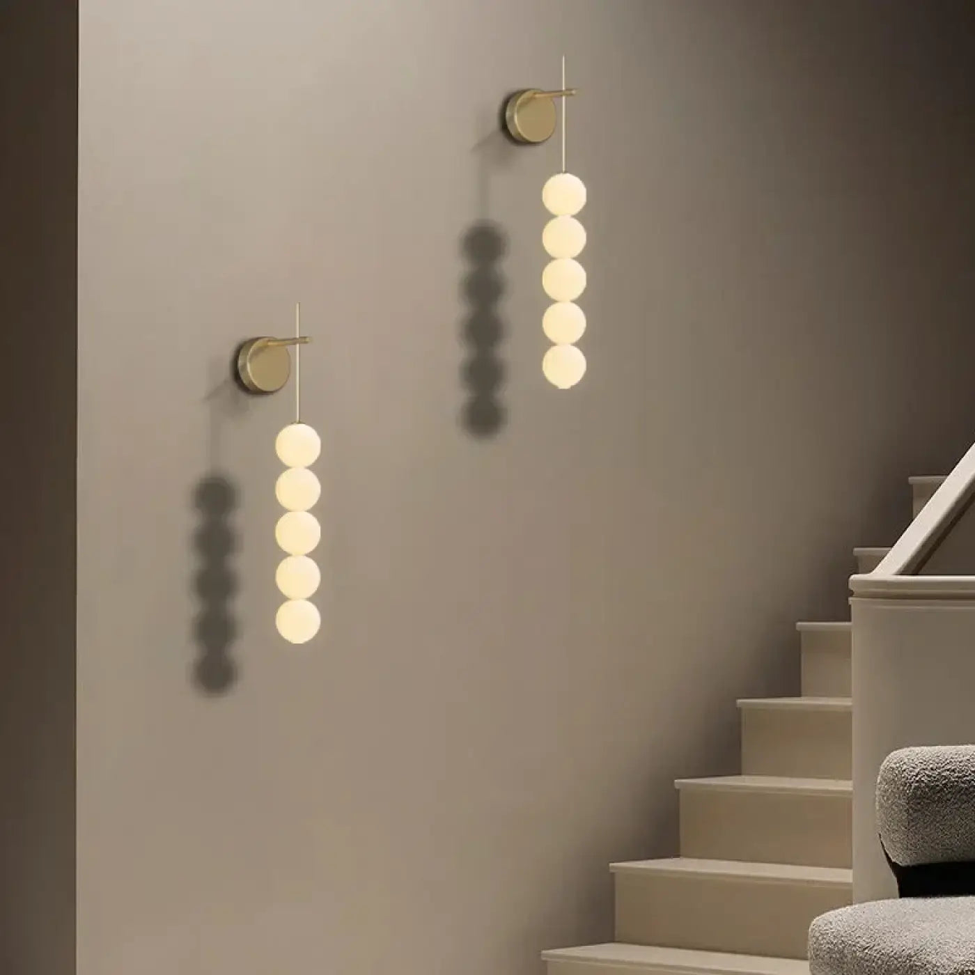 Applique murale LED dorée tube vertical en métal — vue 1