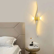Applique murale LED dorée verticale en aluminium design — vue 1