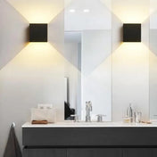 Applique murale LED double en aluminium noir et doré — vue 1