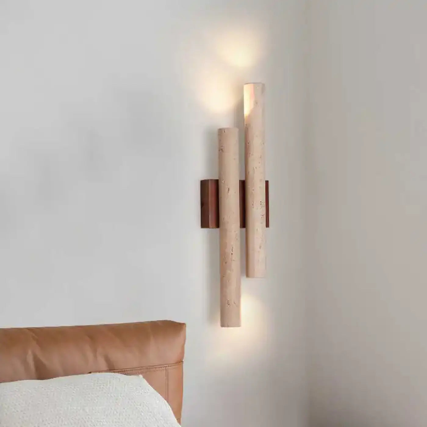 Applique murale LED double en marbre et bois clair — vue 1