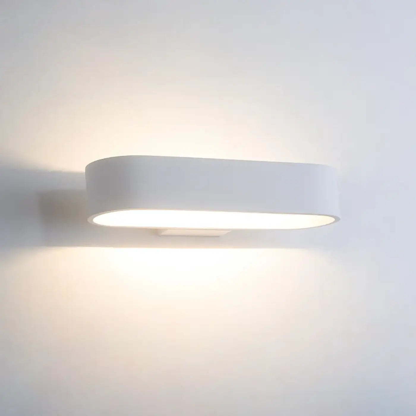 Applique murale LED linéaire métal noir ou blanc 12W — vue 1