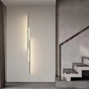 Applique murale LED linéaire noire pour couloir — vue 10
