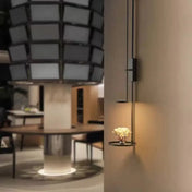 Applique murale LED noire acrylique et métal design vertical — vue 1