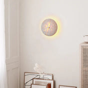 Applique murale LED ronde minérale en pierre beige et métal — vue 4