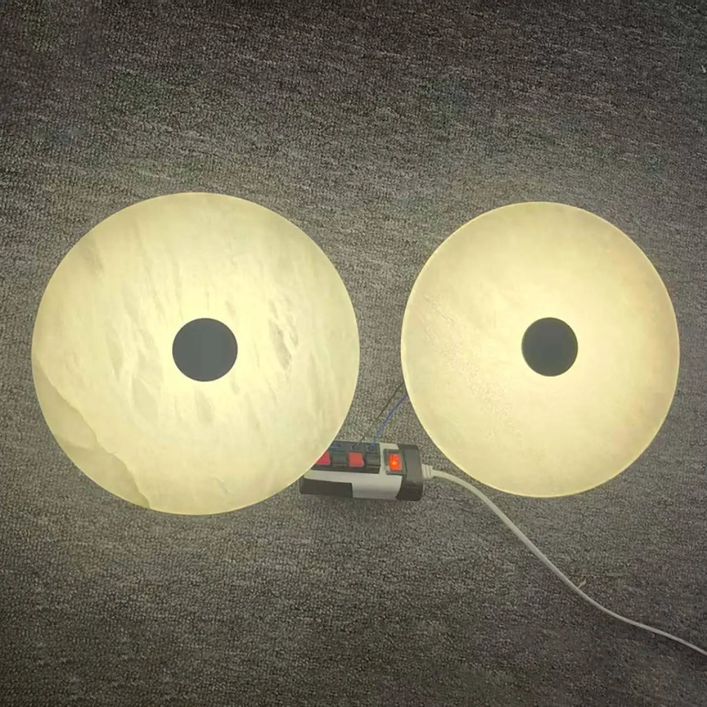 Applique murale ronde en acrylique blanc cassé à 4 modes — vue 2