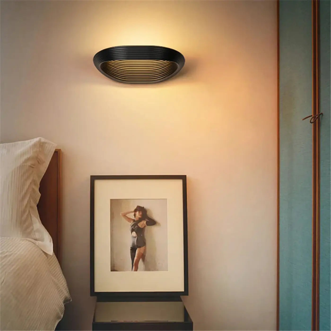 Applique murale scandinave en métal noir ou blanc — vue 6