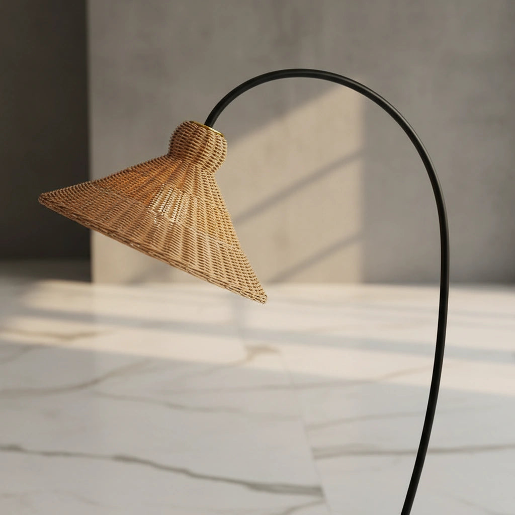 Lampadaire design courbé | CURVA