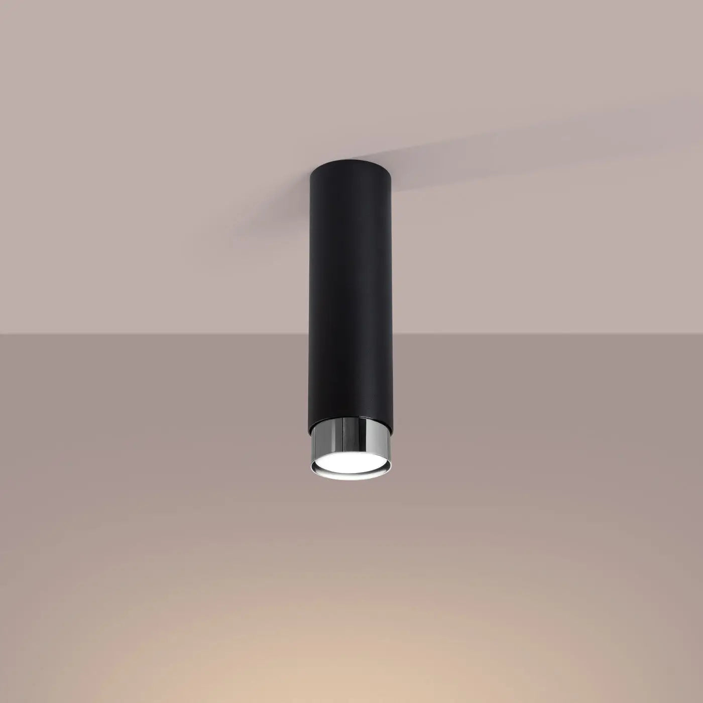 luminaire-plafonnier-cylindre-noir-chrome-style-contemporain-lumiere-853.webp