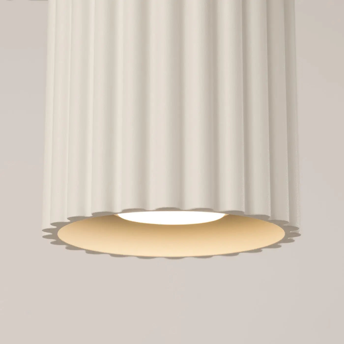 Plafonnier LED beige aluminium minimaliste | SUBUKA