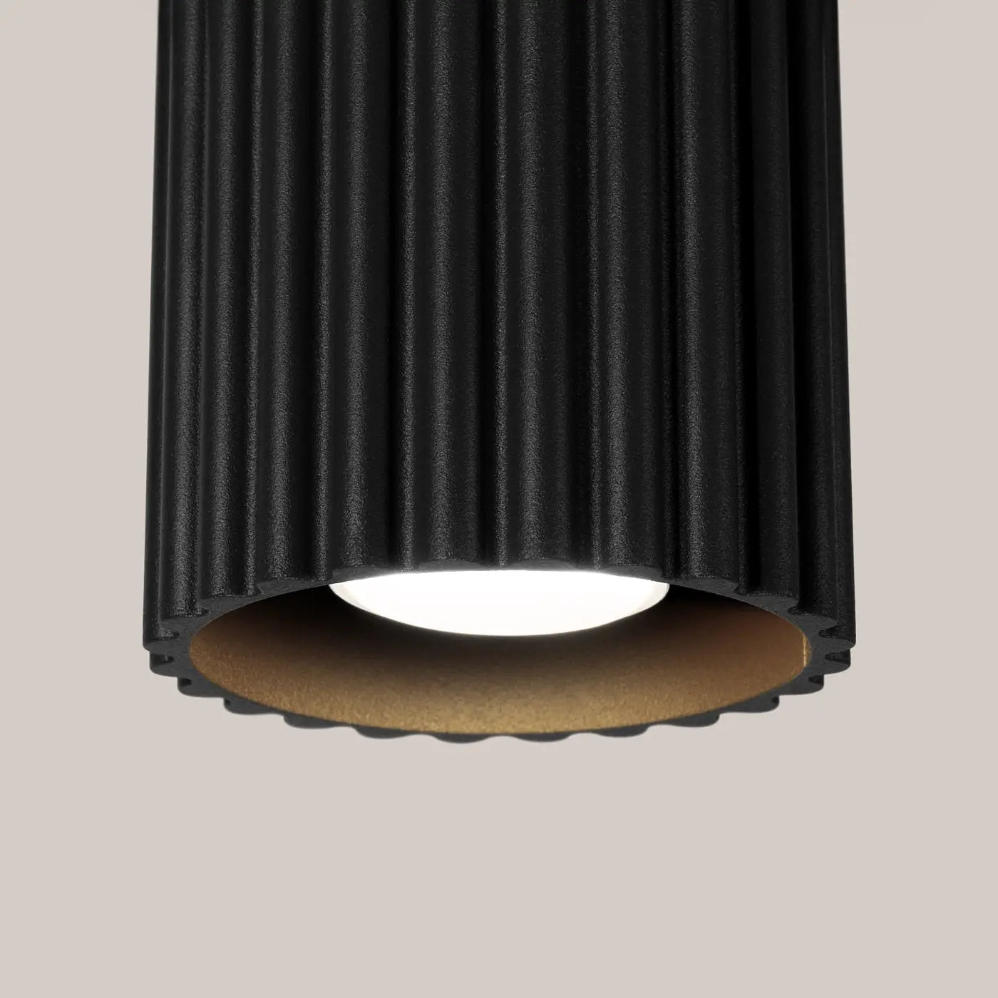 Plafonnier LED noir aluminium minimaliste | KEME