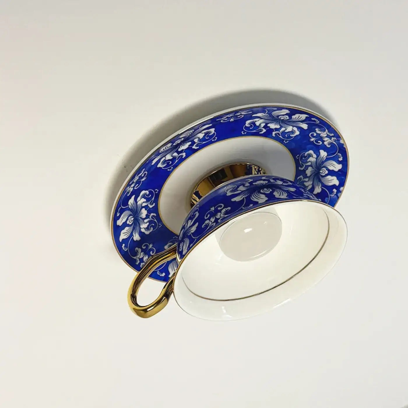 Plafonnier LED tasse florale céramique design | GUKETI