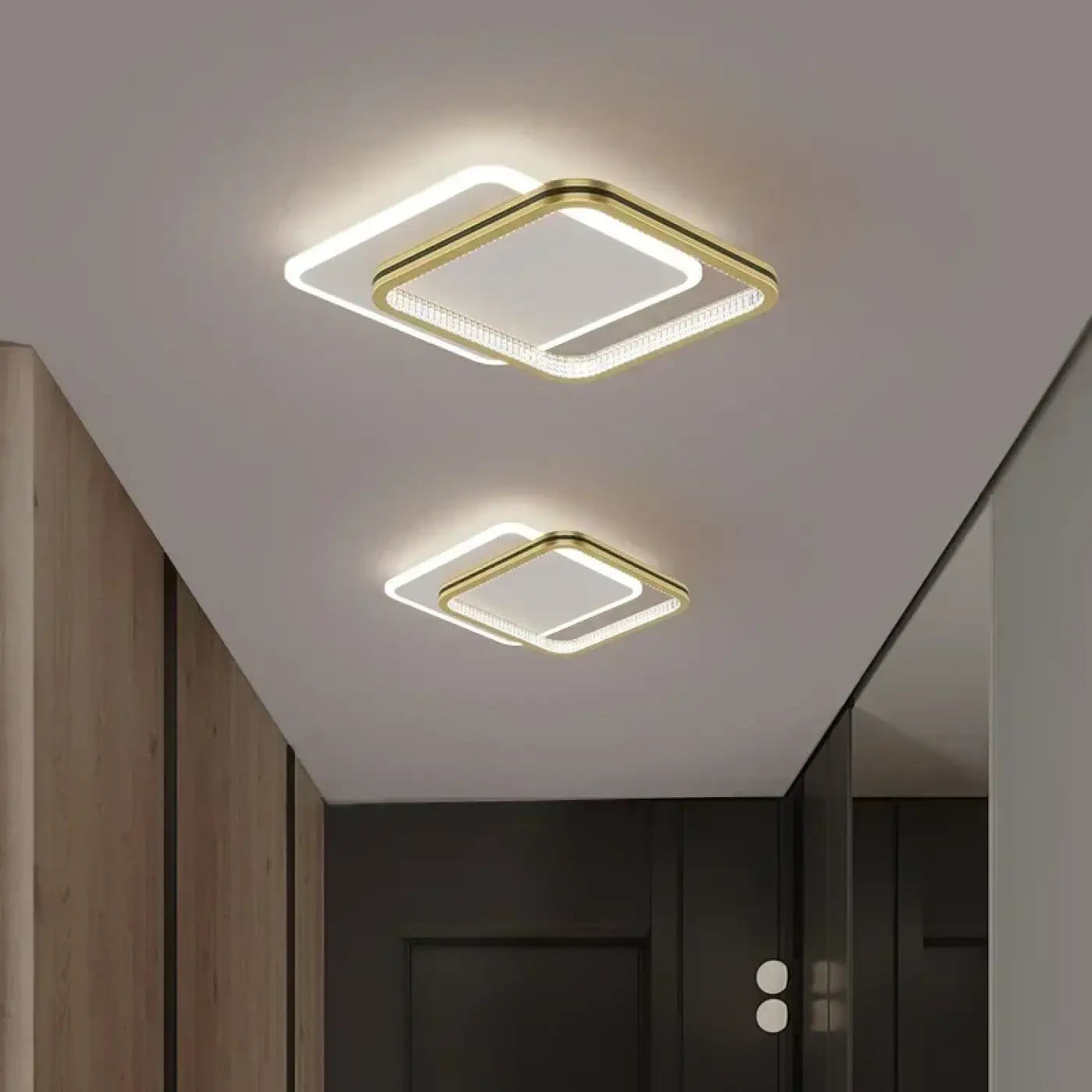 Plafonnier LED noir ou doré formes variées | KEGATE