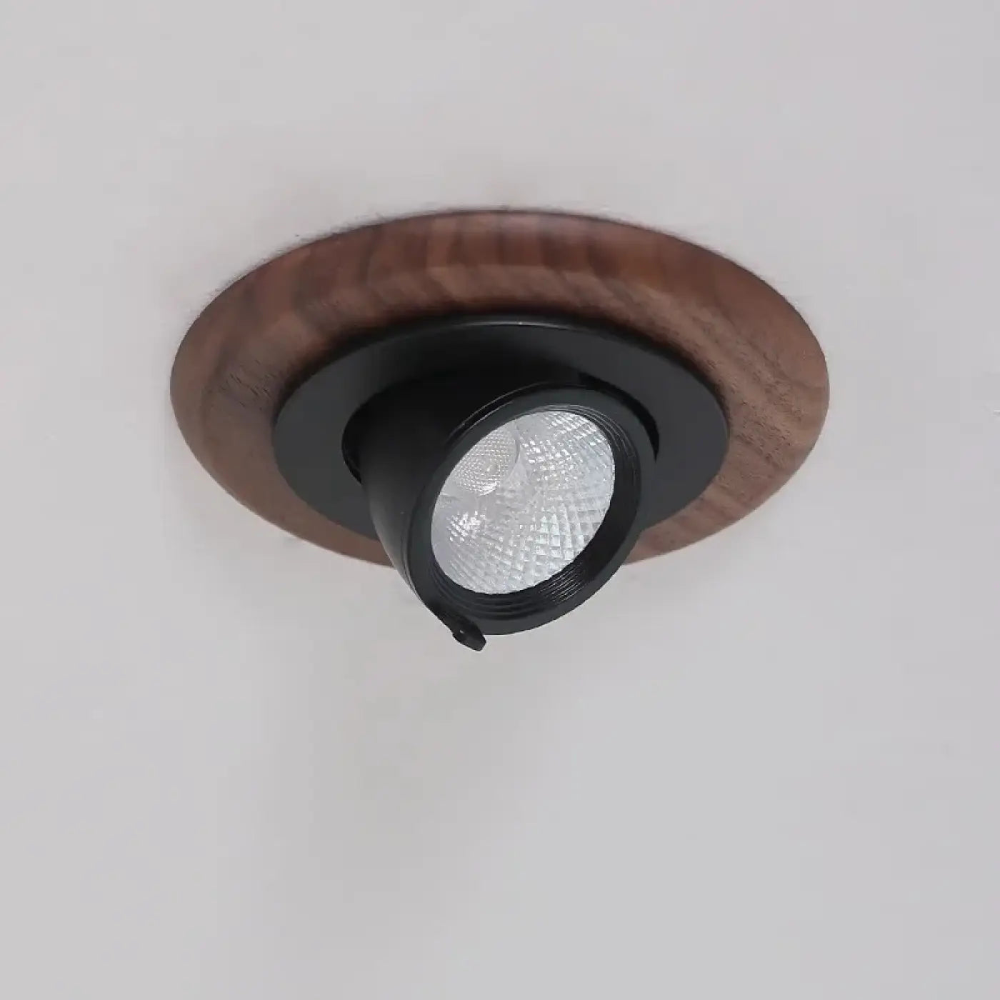 Plafonnier LED rond bois et aluminium noir | LISUBI
