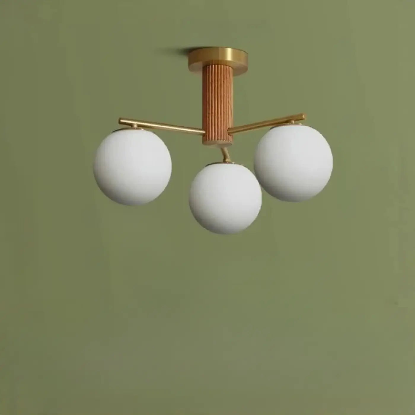 luminaire-plafonnier-moderne-boules-verre-finition-noyer-lumiere-664.webp