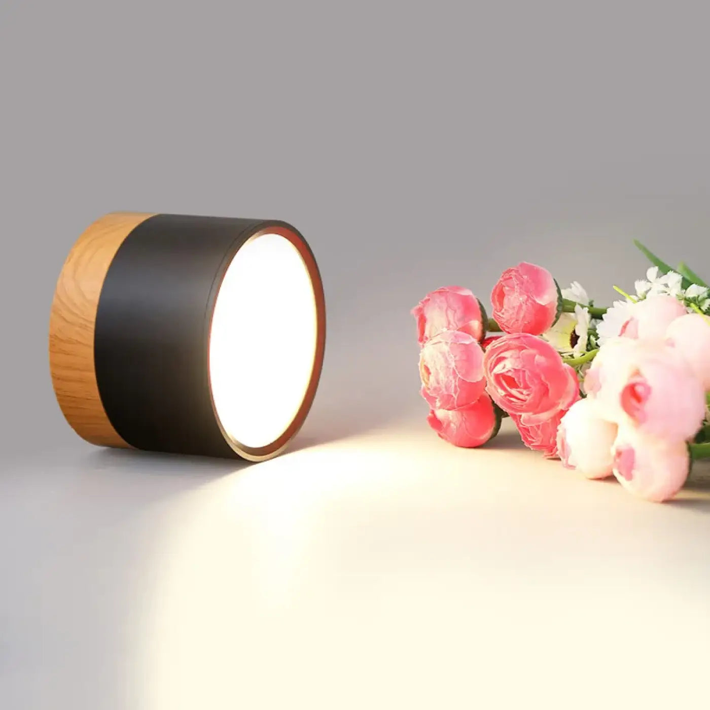 Plafonnier LED noir et bois moderne scandinave | POSU