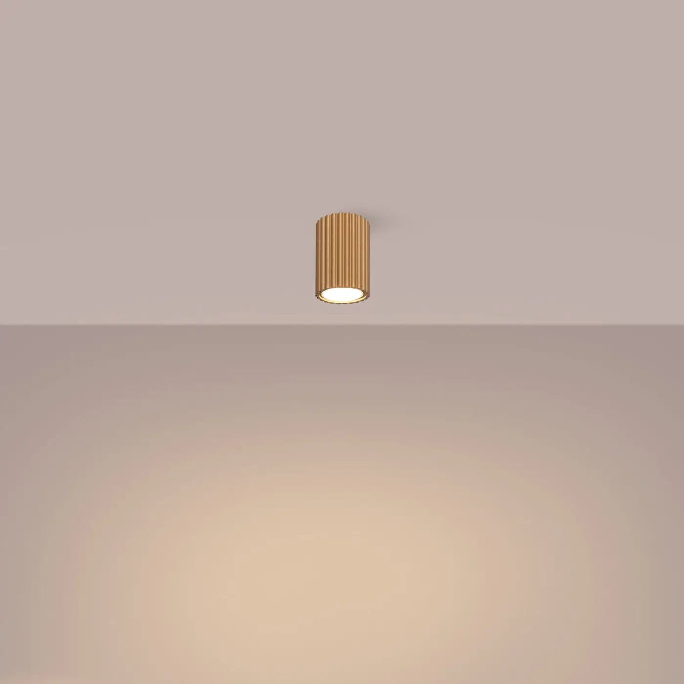 luminaire-plafonnier-or-cylindrique-lumiere-douce-plafond-elegant-225.webp