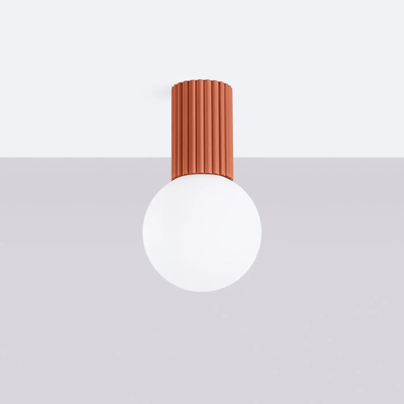 luminaire-plafonnier-rouge-ochra-style-minimaliste-plafond-nervure-376.webp