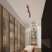 Plafonnier LED rouge ocre aluminium minimaliste | REBE