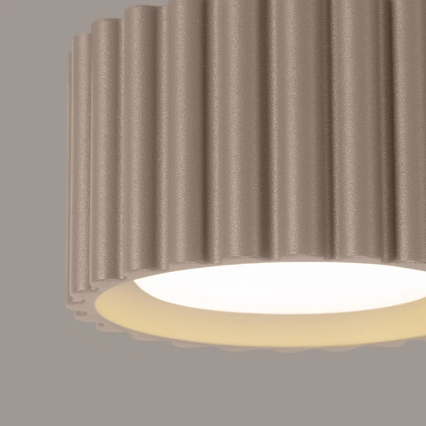 Plafonnier LED taupe aluminium minimaliste | BIGONE