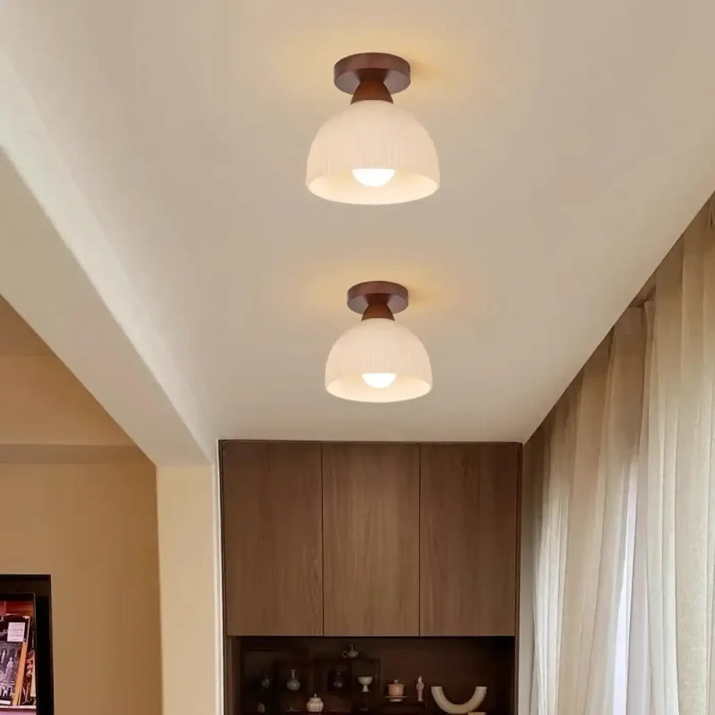 plafonnier-bois-verre-design-naturel-elegant-luminaires-plafond-forme-776_bfc73972-48ff-49c7-81e9-30def6cae9a9.webp