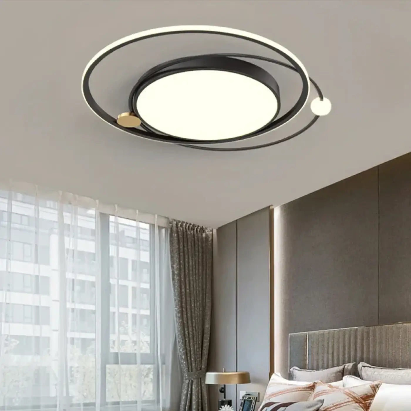 Plafonnier design mouvement doré noir blanc | RESUK