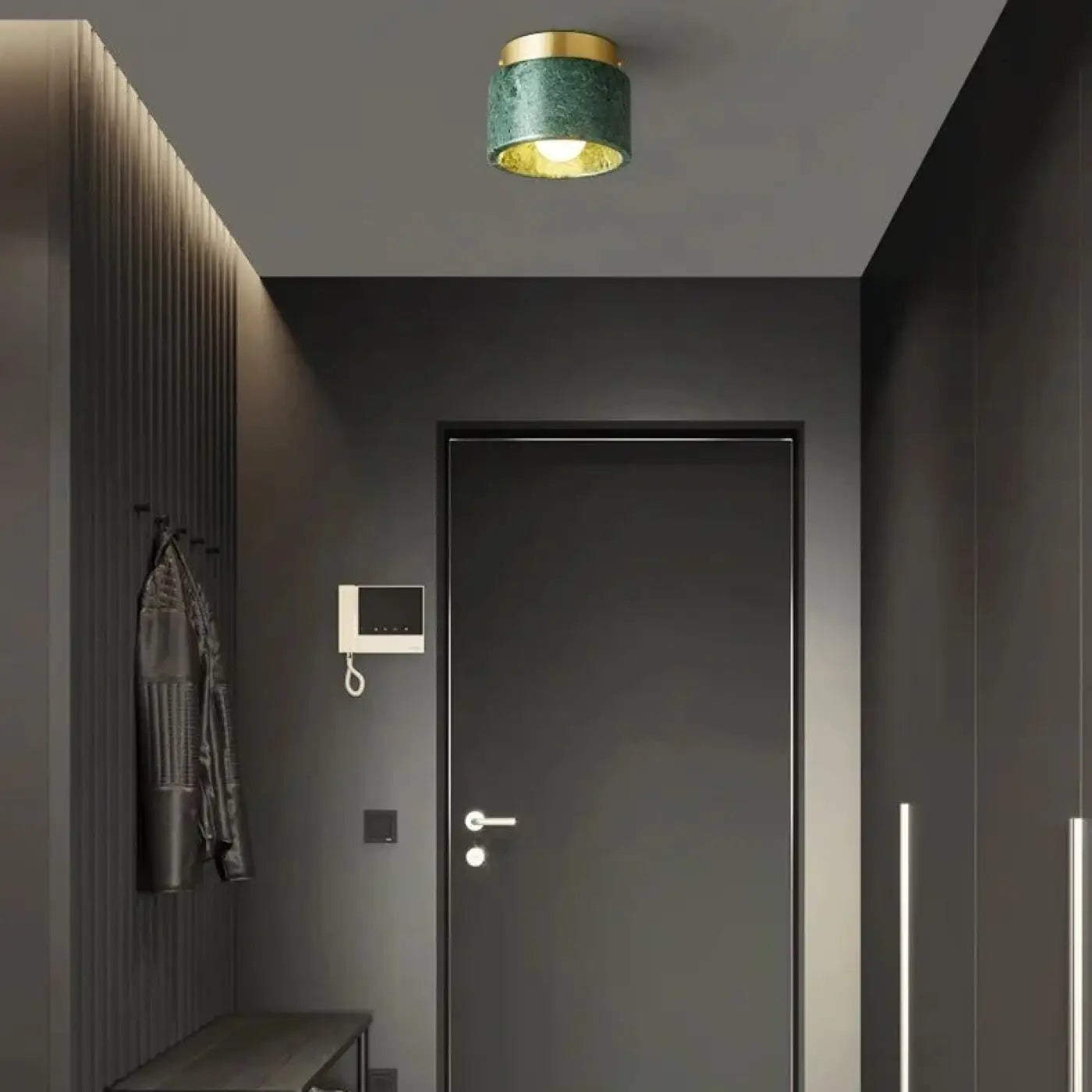 plafonnier-cylindre-marbre-metal-dore-elegant-lampe-plafond-moderne-739.webp