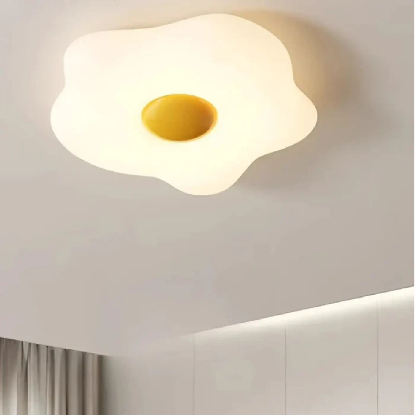Plafonnier design blanc et jaune moderne | VOTEZEL