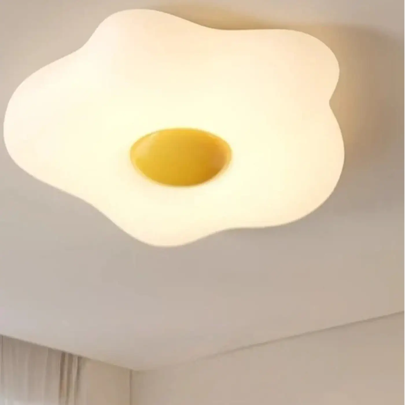 Plafonnier design blanc et jaune moderne | VOTEZEL