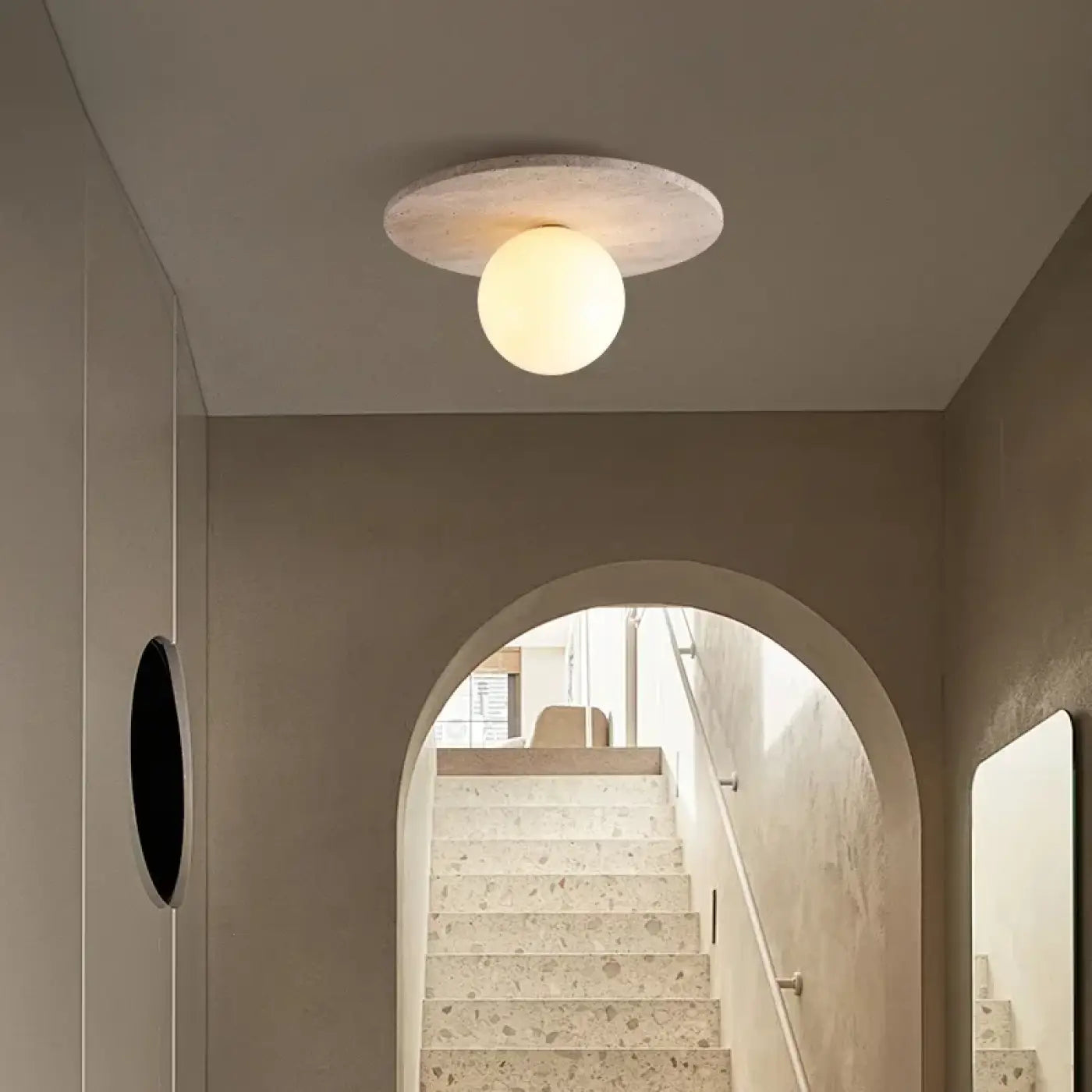 Plafonnier pierre claire et verre blanc moderne | RUPIHEL