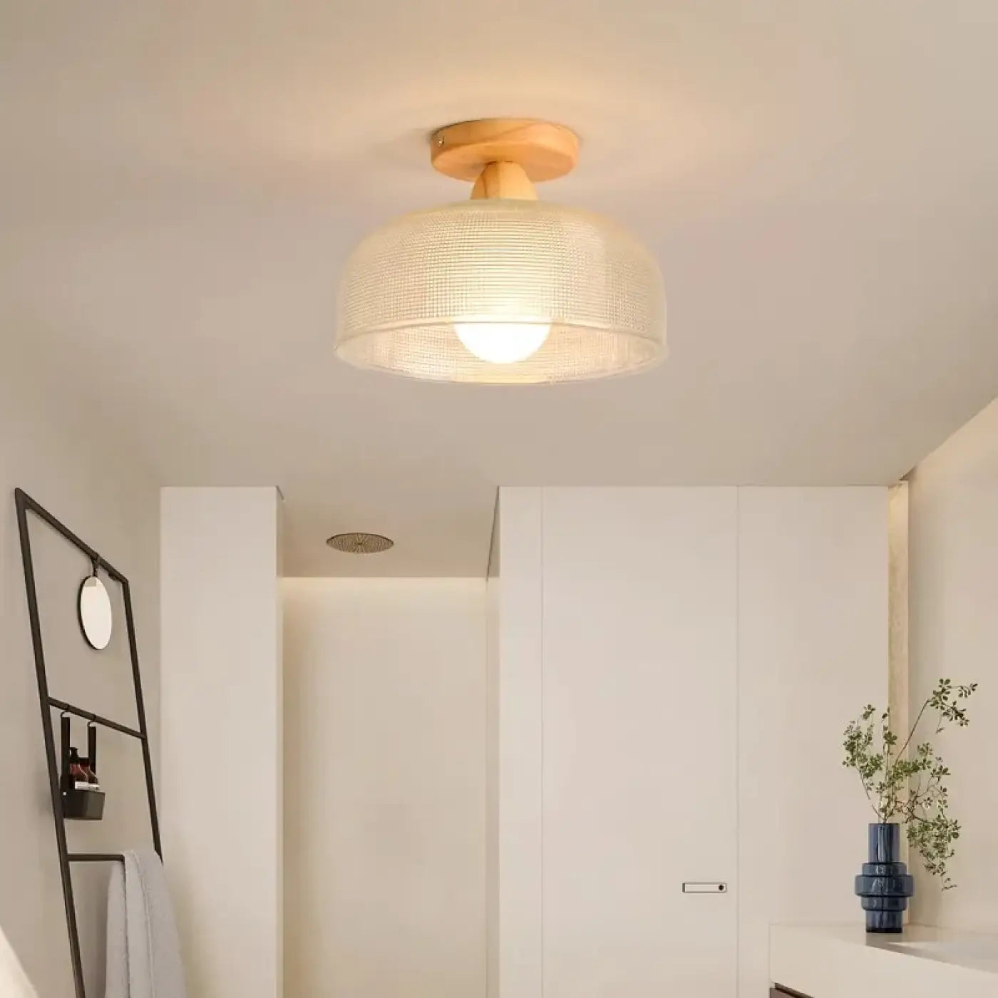 Plafonnier bois et verre scandinave moderne | KOTU