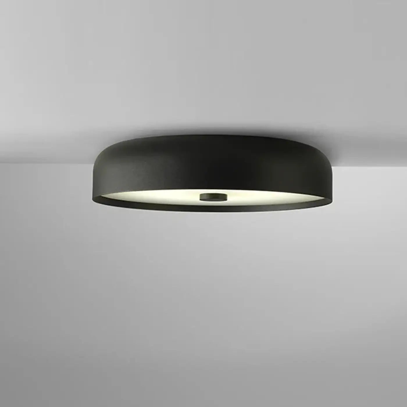plafonnier-noir-minimaliste-design-contemporain-salon-luminaire-745_8569a67e-d6bf-43e4-9f0b-9e1c2ebc9f56.webp