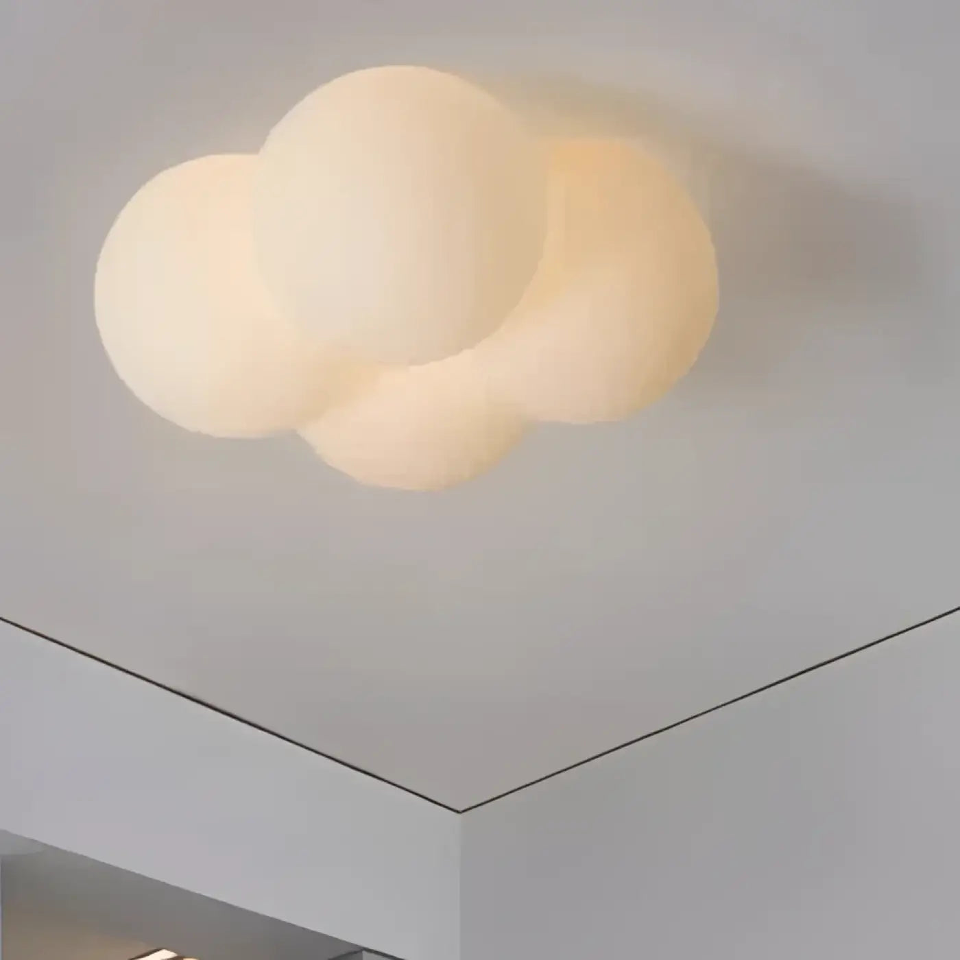 plafonnier-nuage-doux-poetique-ambiance-cosy-unique-forme-lumiere-377.webp